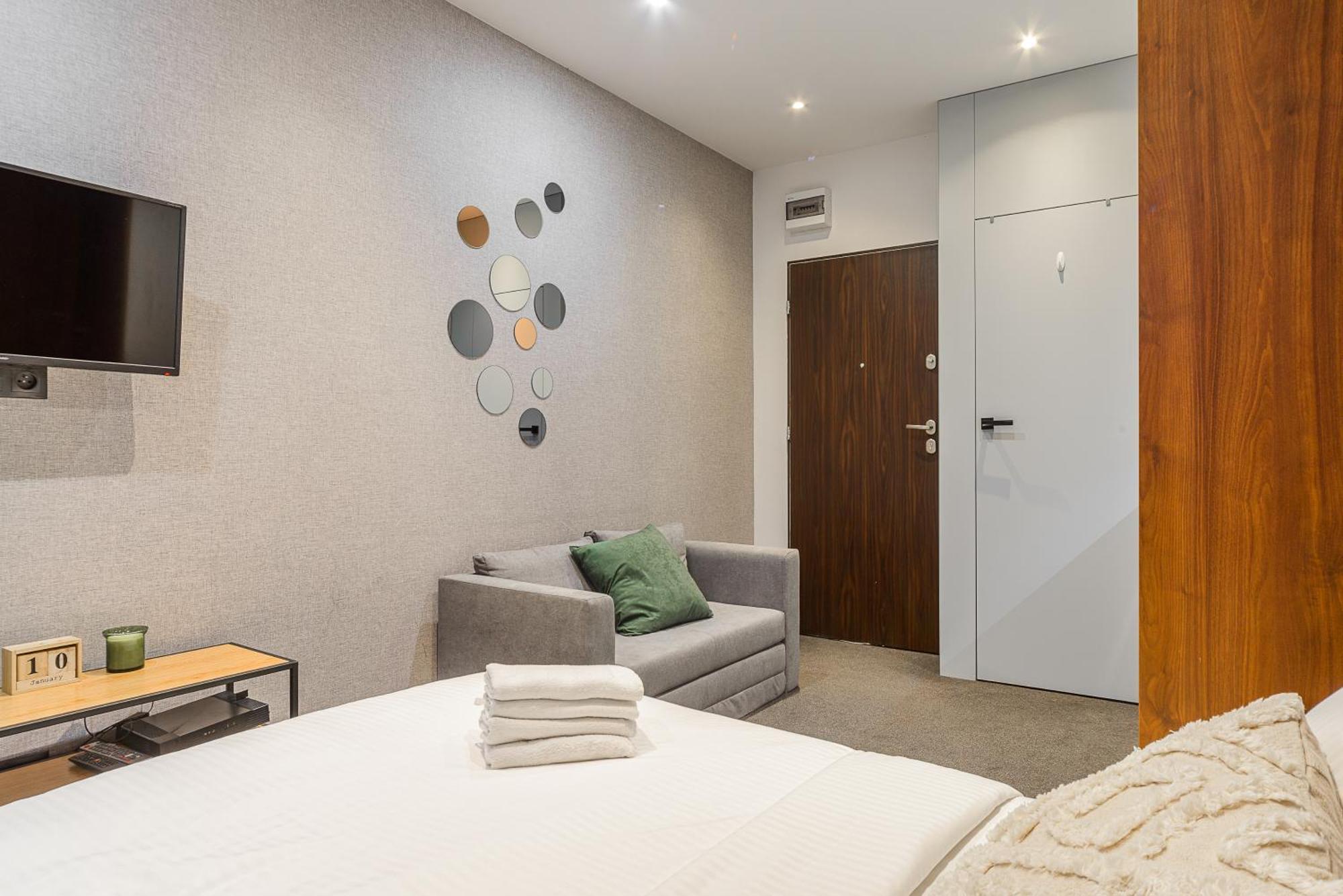 Lumina Design Studios With Beautiful View Varsovie Extérieur photo