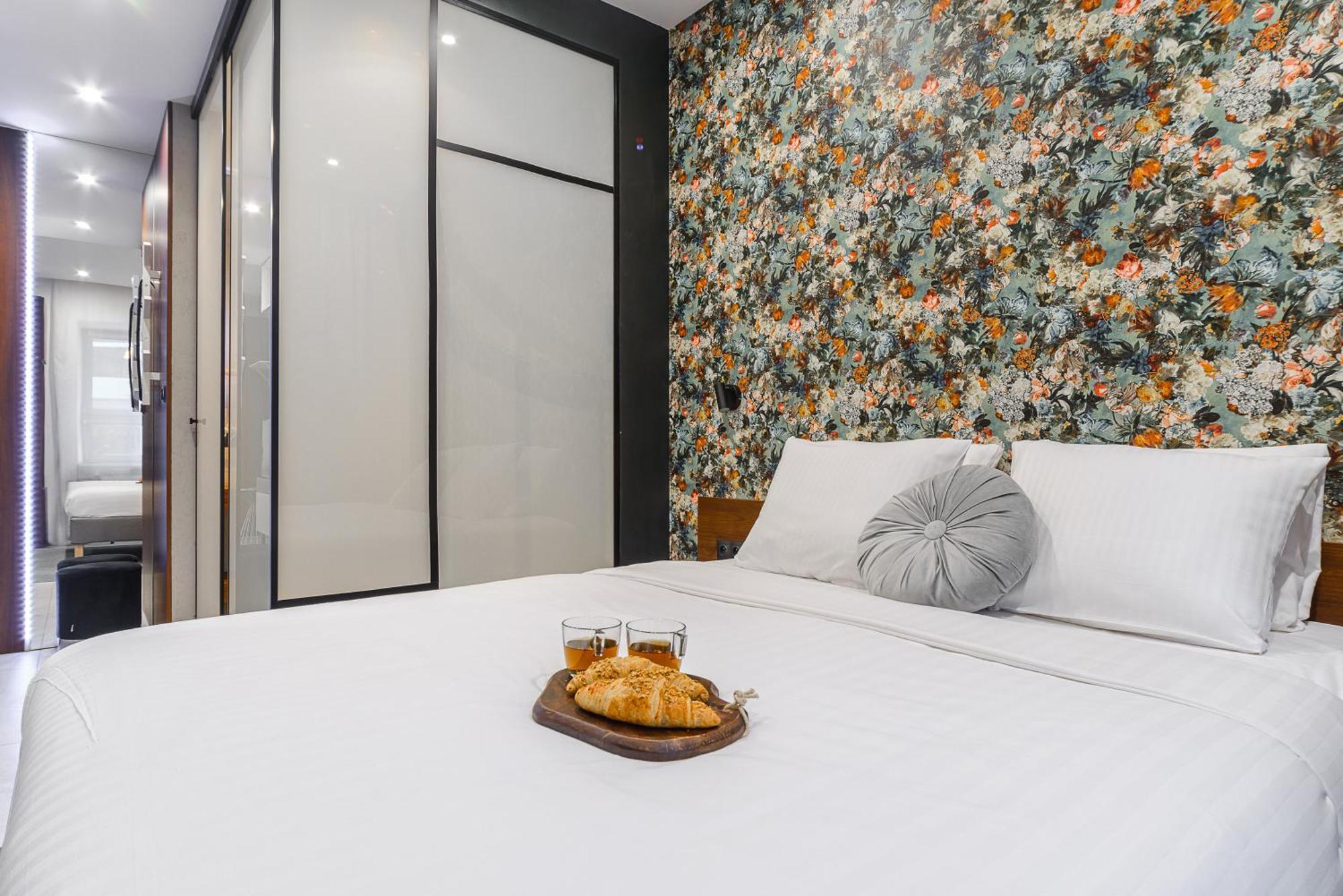 Lumina Design Studios With Beautiful View Varsovie Extérieur photo